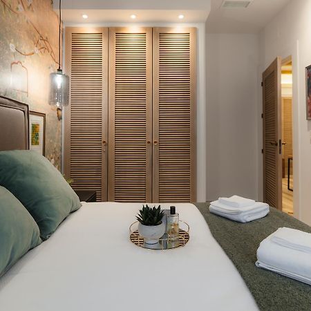 Constitucion Apartment - Free Parking Granada Buitenkant foto