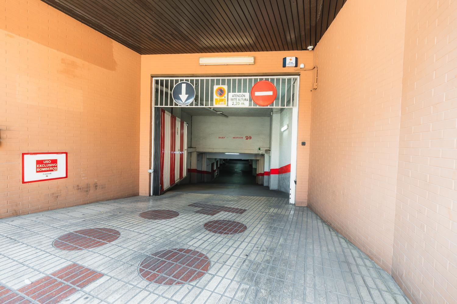 Constitucion Apartment - Free Parking Granada Buitenkant foto